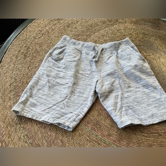 Sweat short with pockets Big boy 14/16 no rips or stains - Picture 1 of 3